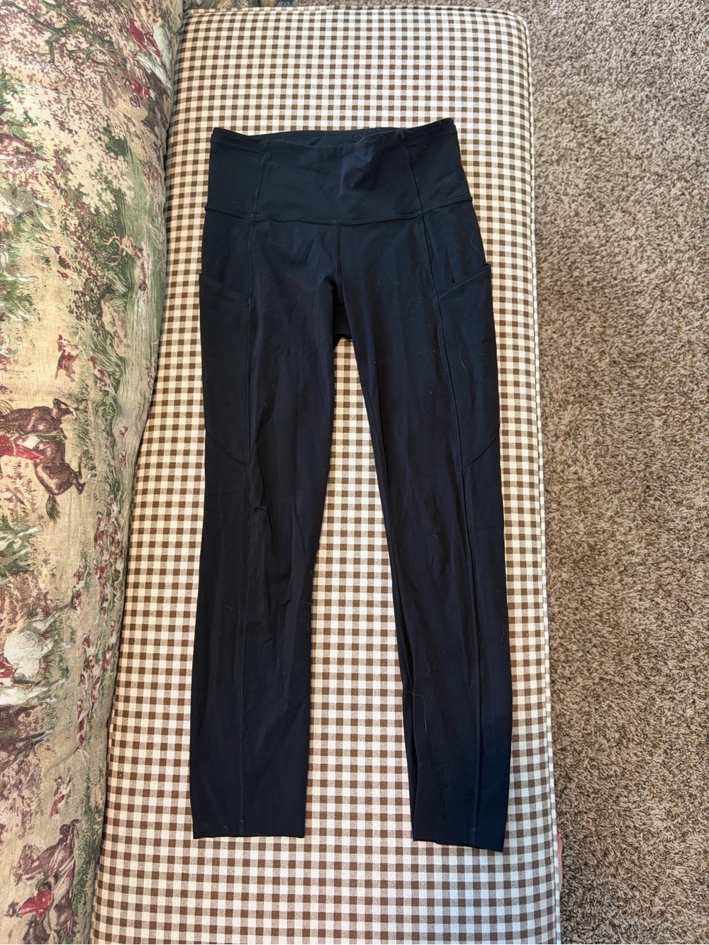 Lululemon cropped black leggings